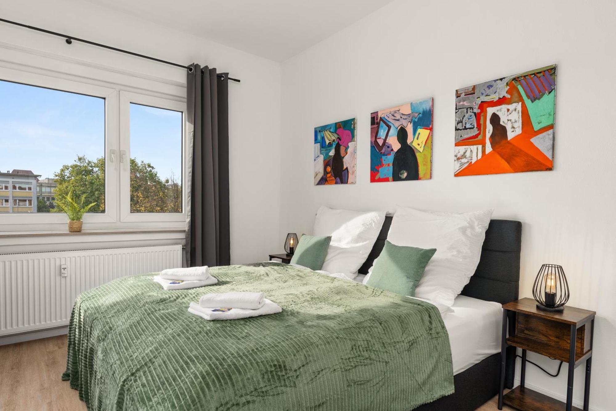 Homely-Apartment Manhattanart, Zentral, Parkplatz, Billard,Ps4, Dart, Balkon Билефелд Екстериор снимка